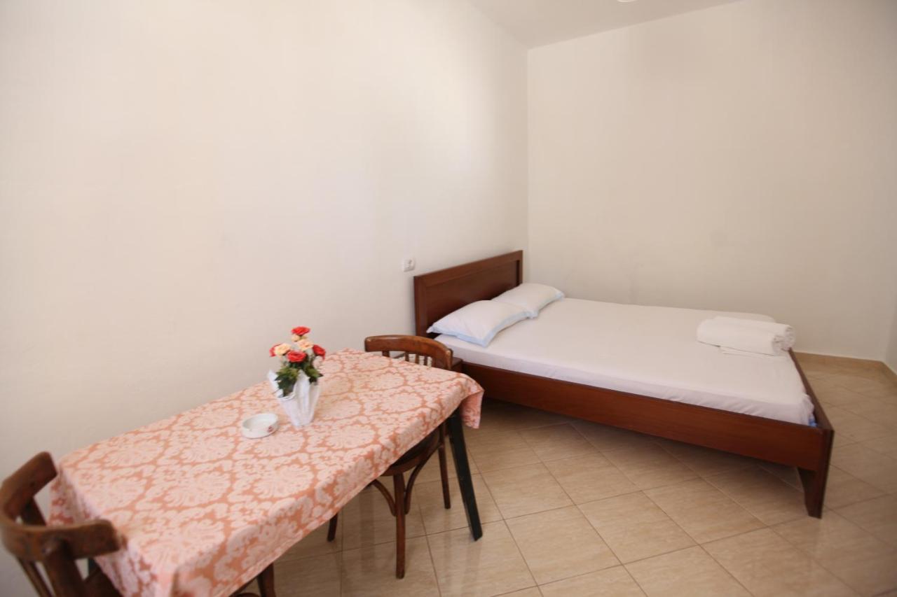 Hotel Lagjini Lukovë Zewnętrze zdjęcie