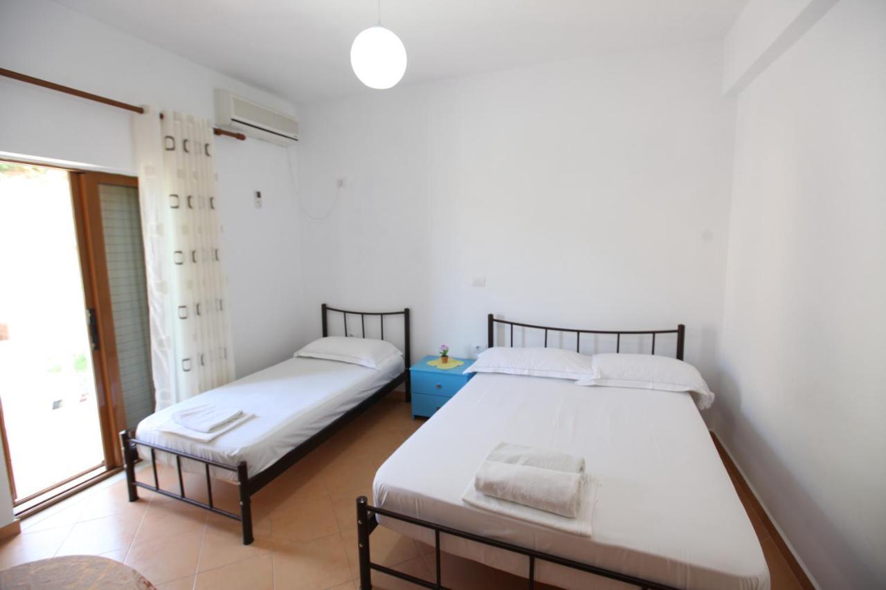 Hotel Lagjini Lukovë Zewnętrze zdjęcie